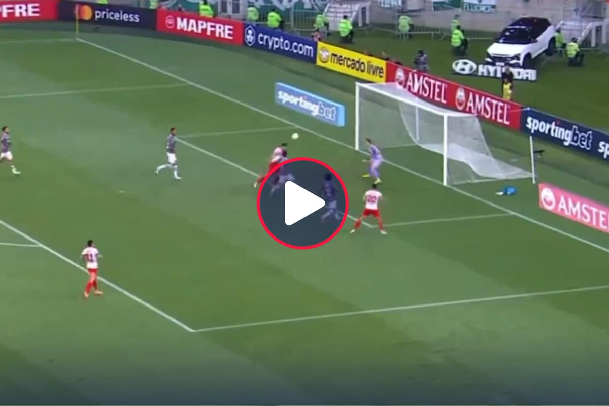 ¿Era offside?: El VAR terminó le dio vida a Colo Colo en el partido de Cerro Porteño