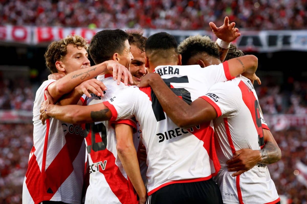 El ex jugador de Colo Colo que enloquece a los hinchas de River Plate