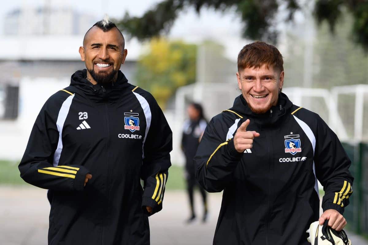 Colo Colo piensa en sus primeros jugadores para renovar contrato