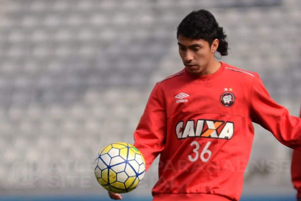 Exclusivo | 6 partidos y un regreso conflictivo: así fue el breve paso de Luciano Cabral por Athletico Paranaense
