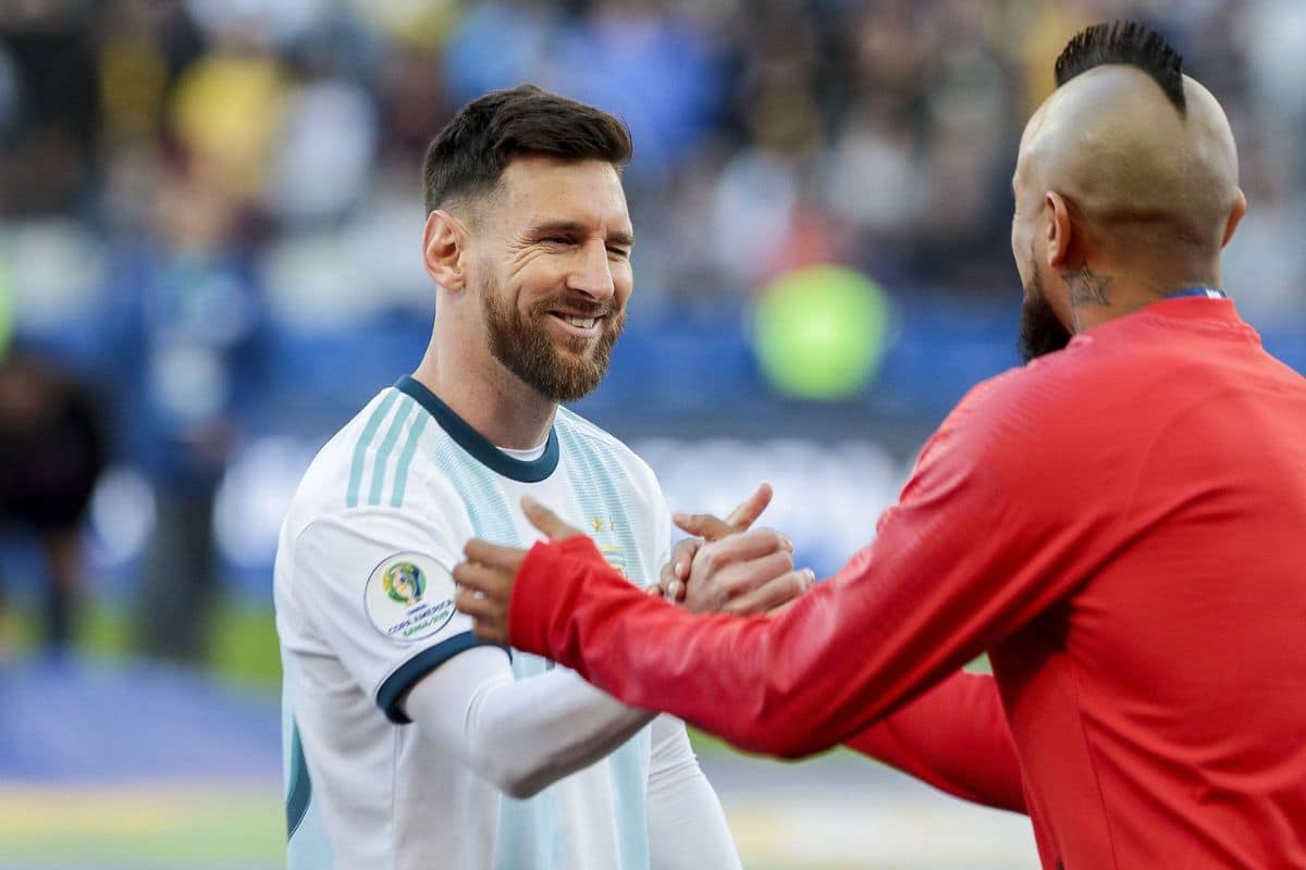 De la amistad con Arturo Vidal a la pelea con Medel: el oscilante vínculo entre Lionel Messi y la Generación Dorada