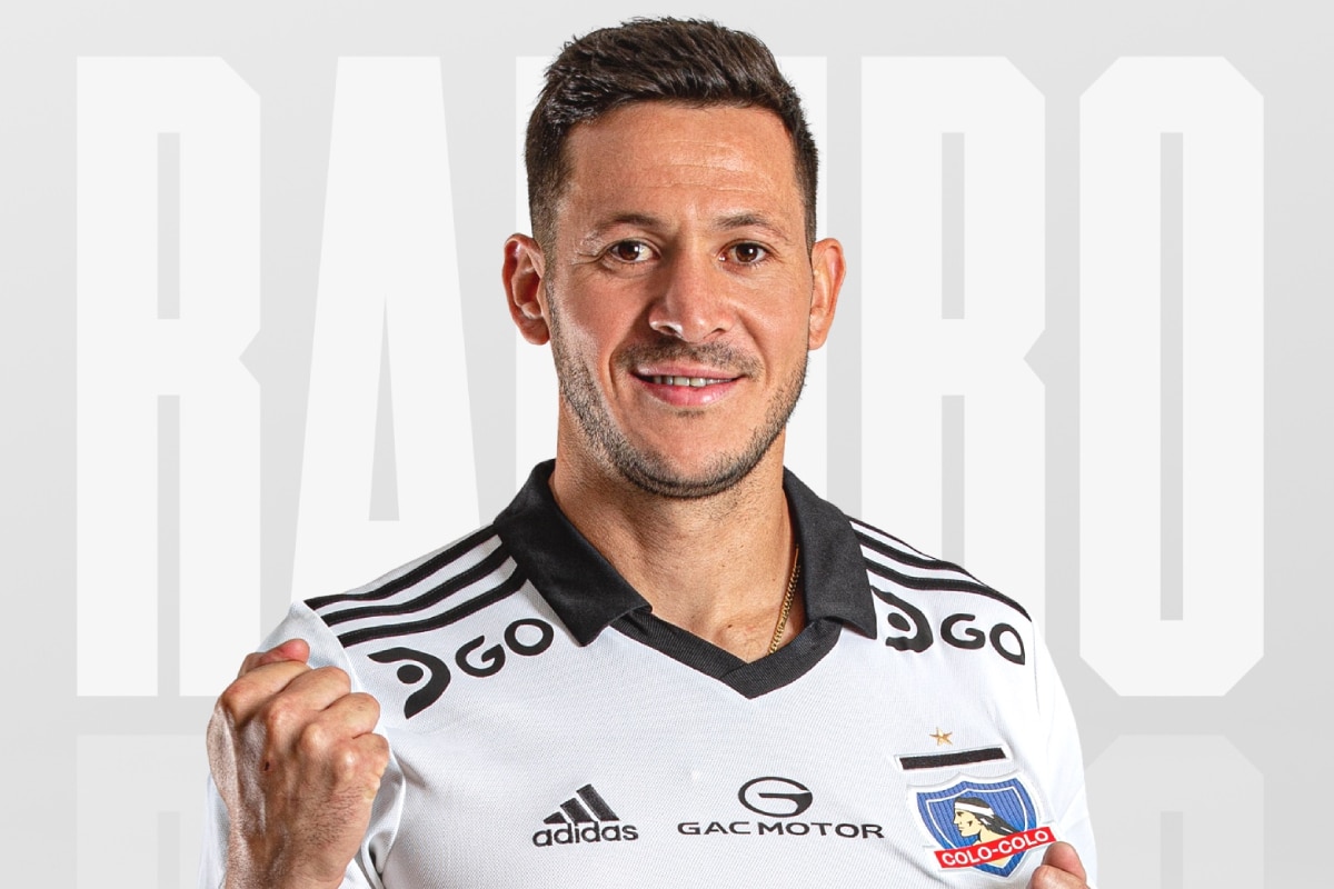 Ramiro González en su presentación con Colo Colo