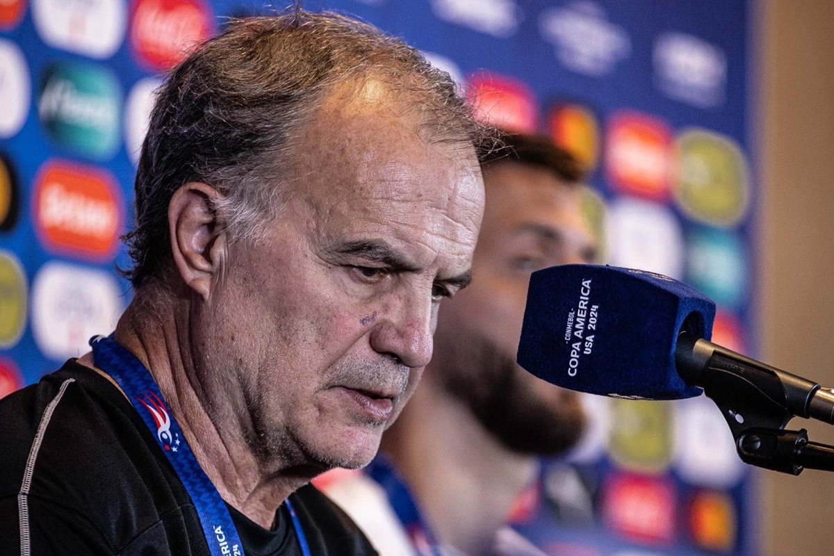 Marcelo Bielsa explotó en defensa de los jugadores de Uruguay tras el escándalo contra Colombia en la Copa América