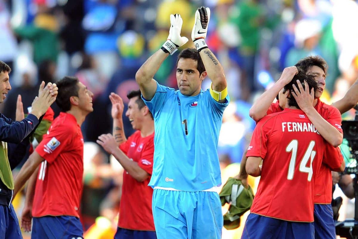 Los mensajes de los jugadores de la Generación Dorada a Claudio Bravo por su retiro