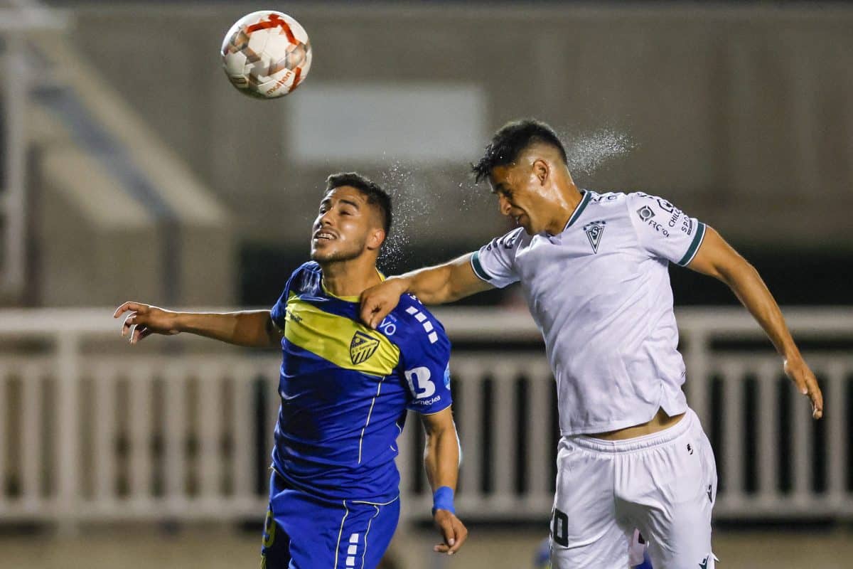 Mercado de fichajes: una figura de Primera B pide pista en los tres grandes del fútbol chileno