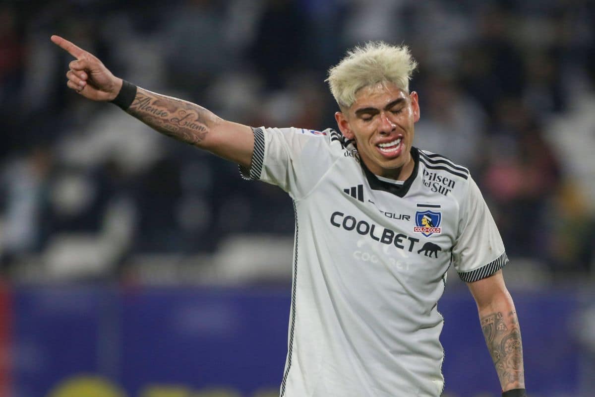 Mercado de fichajes: exfigura de Colo Colo negocia por volver y reemplazar a Carlos Palacios en 2025 Mercado de fichajes: exfigura de Colo Colo negocia por volver y reemplazar a Carlos Palacios en 2025