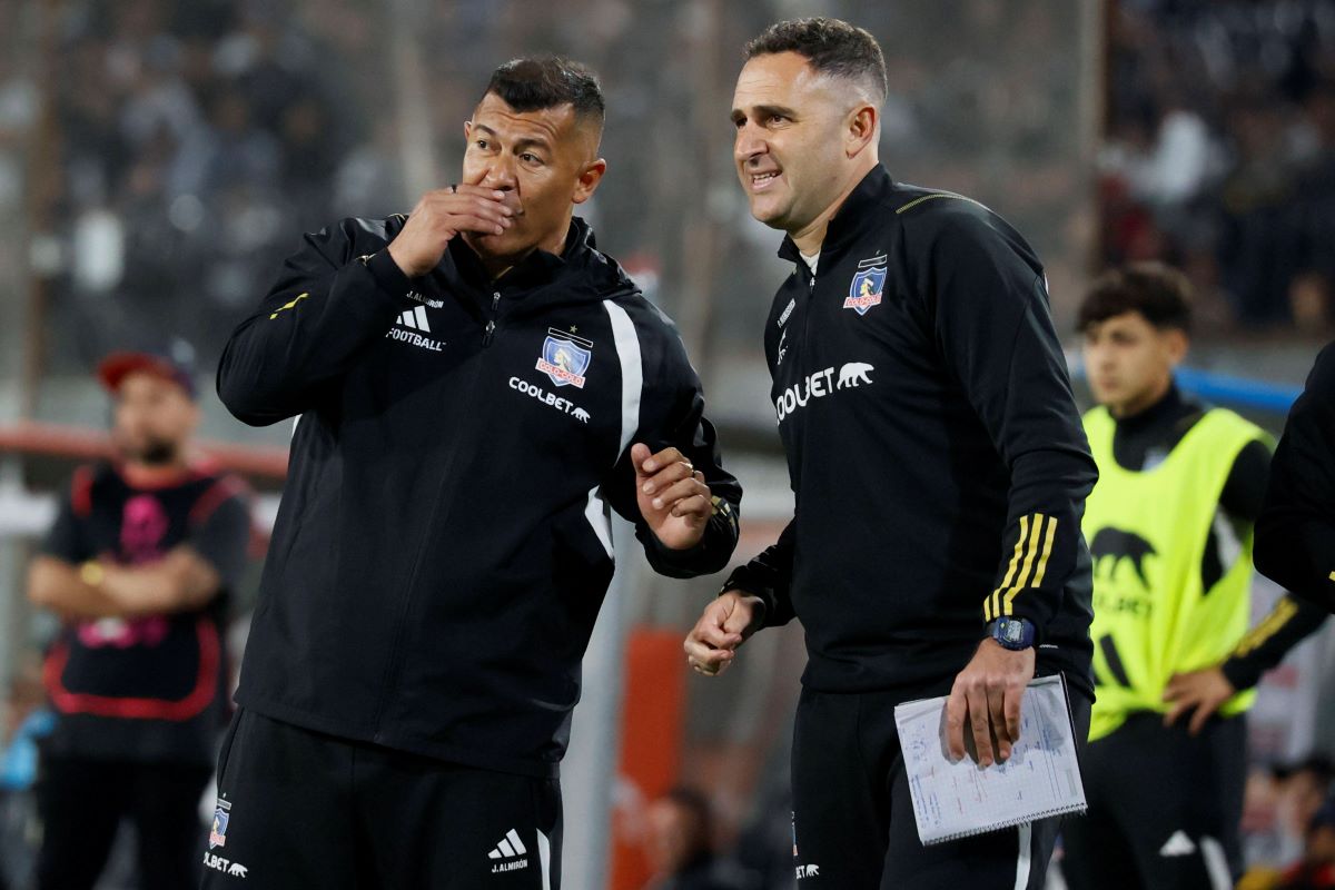 Fichajes Colo Colo: Jorge Almirón puso fecha límite para los refuerzos del mercado de 2025