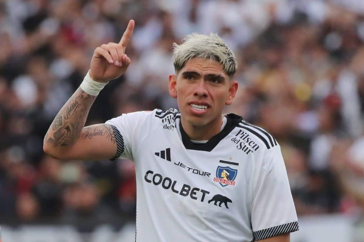 La emotiva confesión de Carlos Palacios sobre su estadía en Colo Colo: “Decidí jugar”