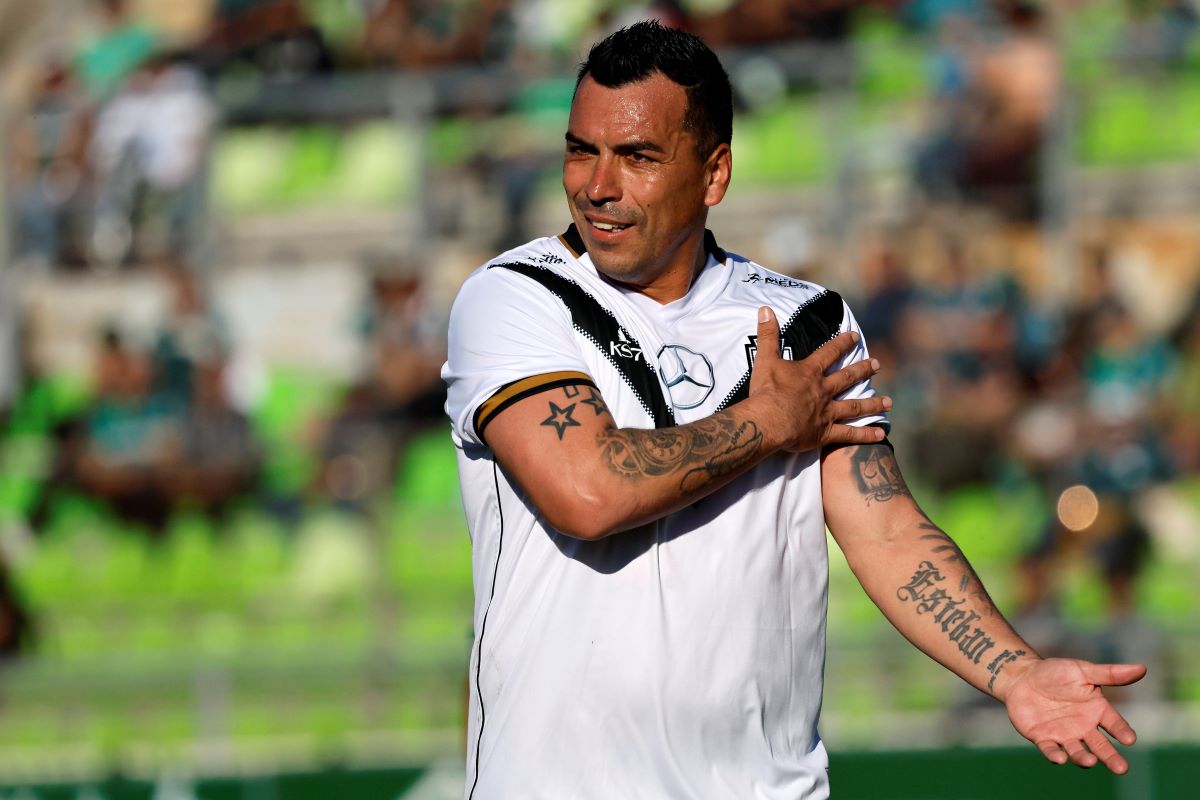 Santiago Morning: Esteban Paredes definió su futuro en el fútbol