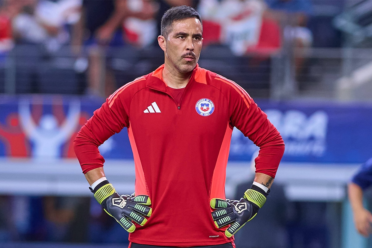 ¿Claudio Bravo a O’Higgins? Qué se sabe sobre el posible retorno del Capi al fútbol chileno