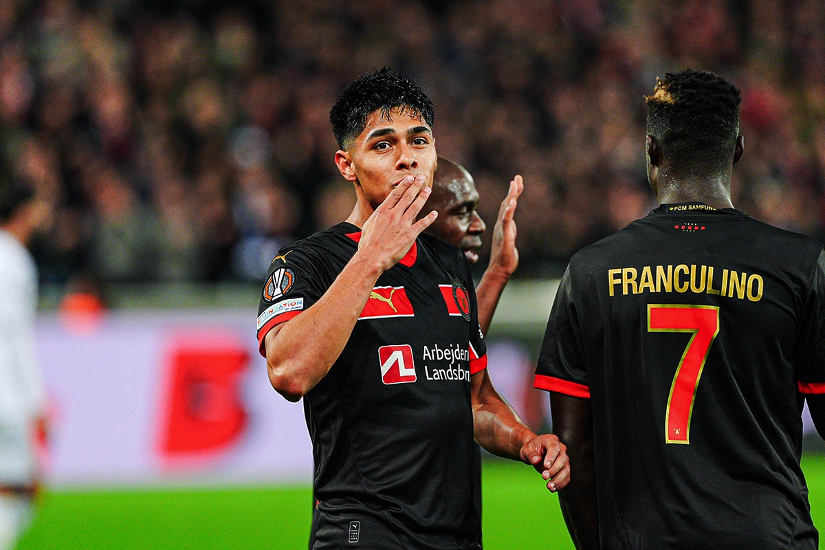 Darío Osorio festejando un gol en Midtjylland