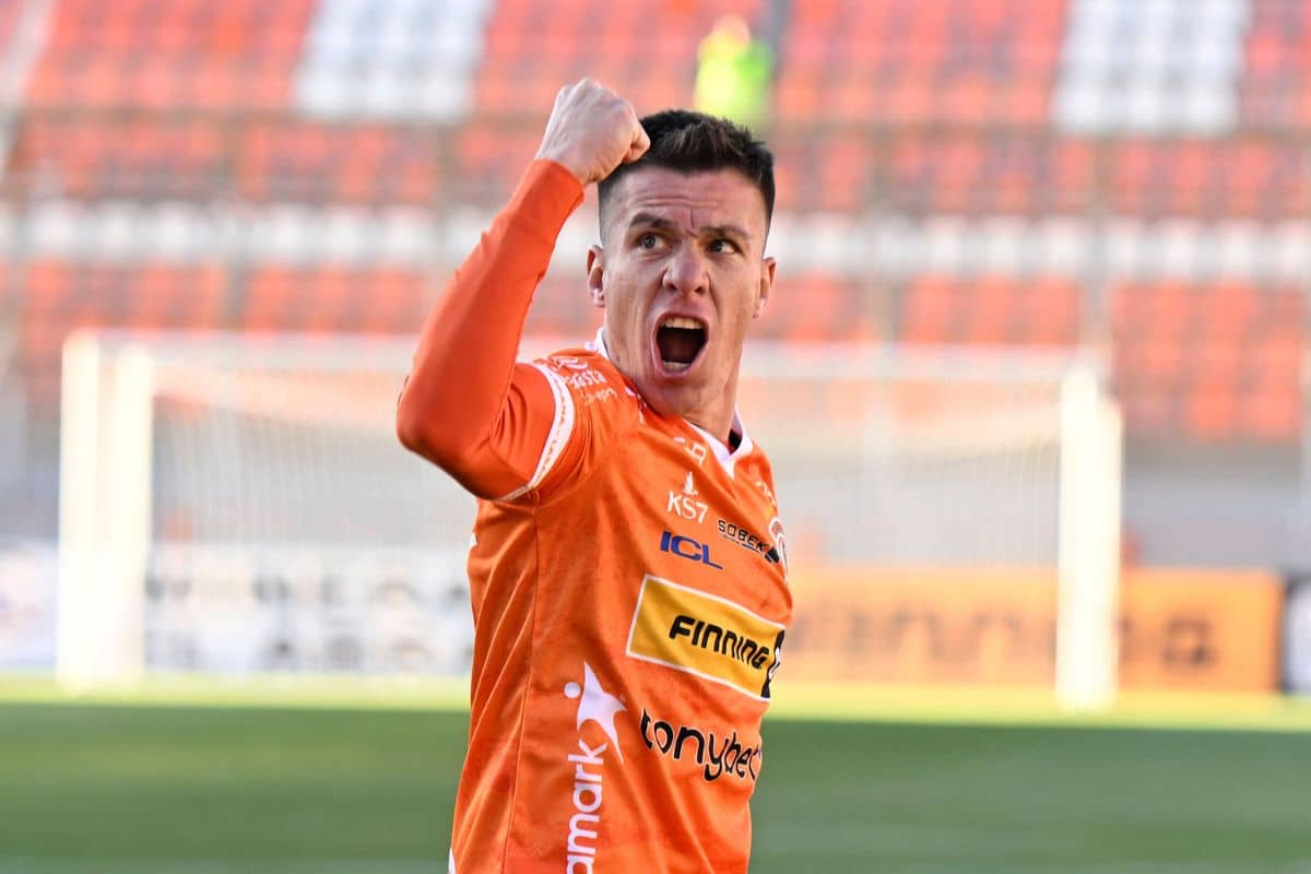 Cristian Insaurralde firma a préstamo en ULC
