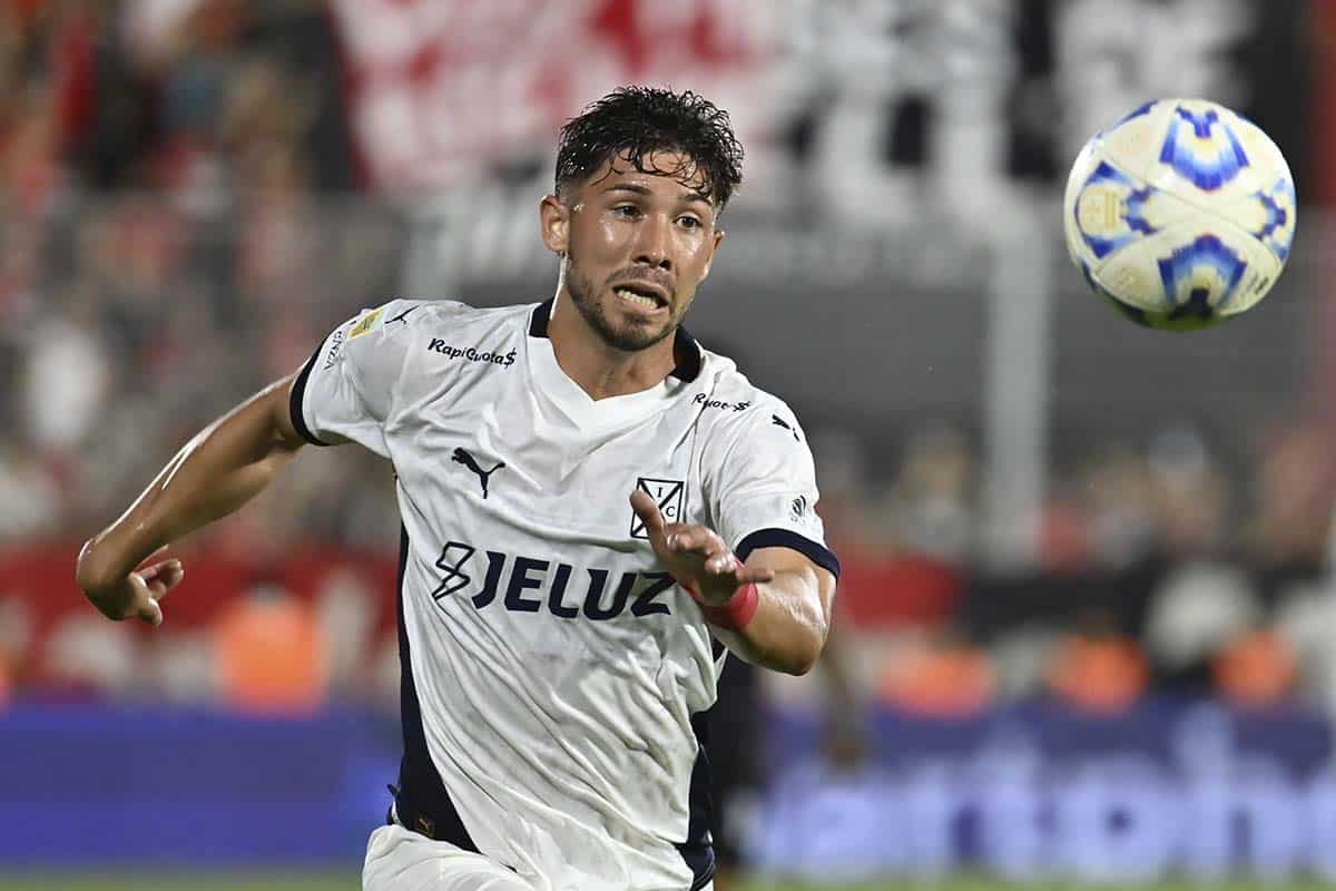 Mercado de fichajes Chile: Independiente le arruinó el sueño a la U de Chile y contrató a una figura chilena