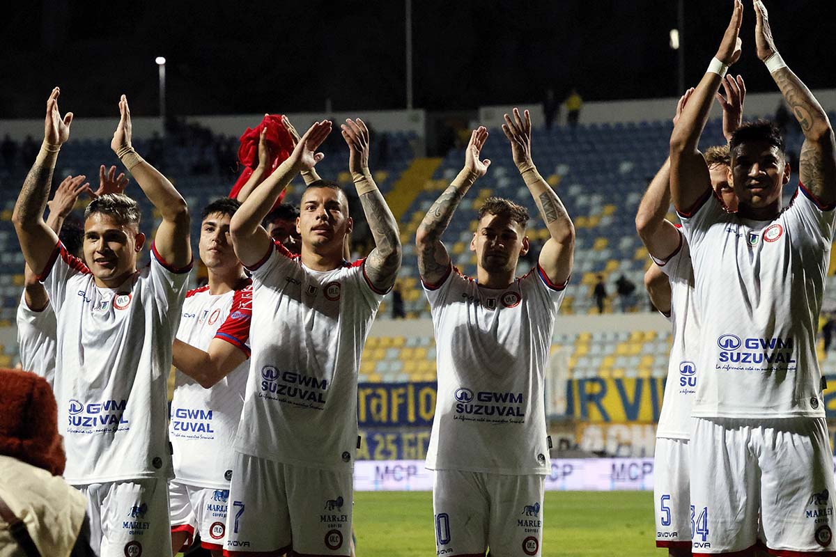 Refuerzos Unión La Calera: los Cementeros le ganaron la pulseada a Cobreloa y se llevan un refuerzo del ascenso