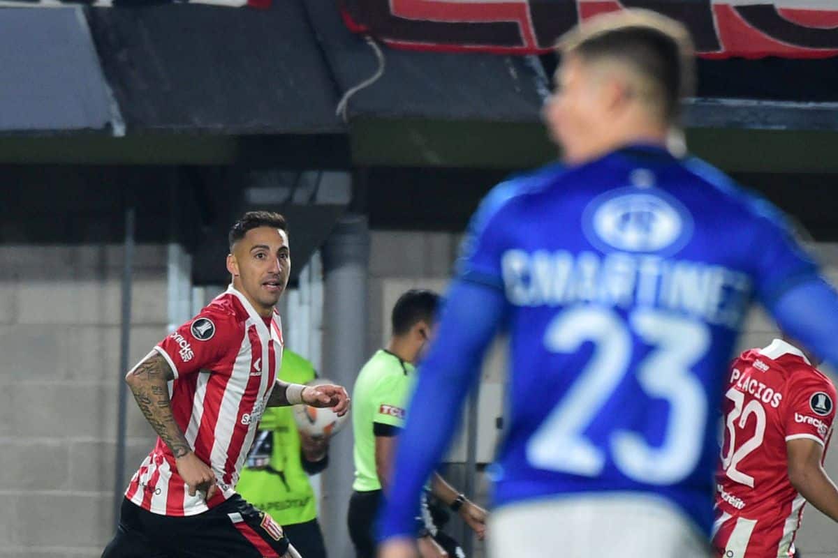 Fichajes Huachipato: 4 equipos de Argentina negocian con los Acereros por uno de sus más grandes proyectos