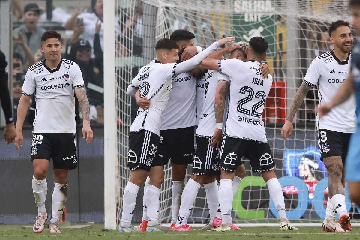 Refuerzos Colo Colo: Jorge Almirón se cansó de la espera y pidió a un defensor del exterior
