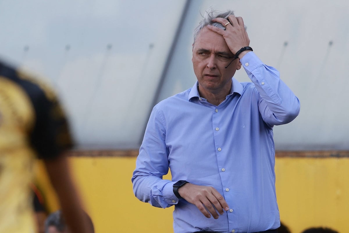 Universidad Católica cerró el mercado de fichajes sin volantes tras el rechazo de 2 jugadores