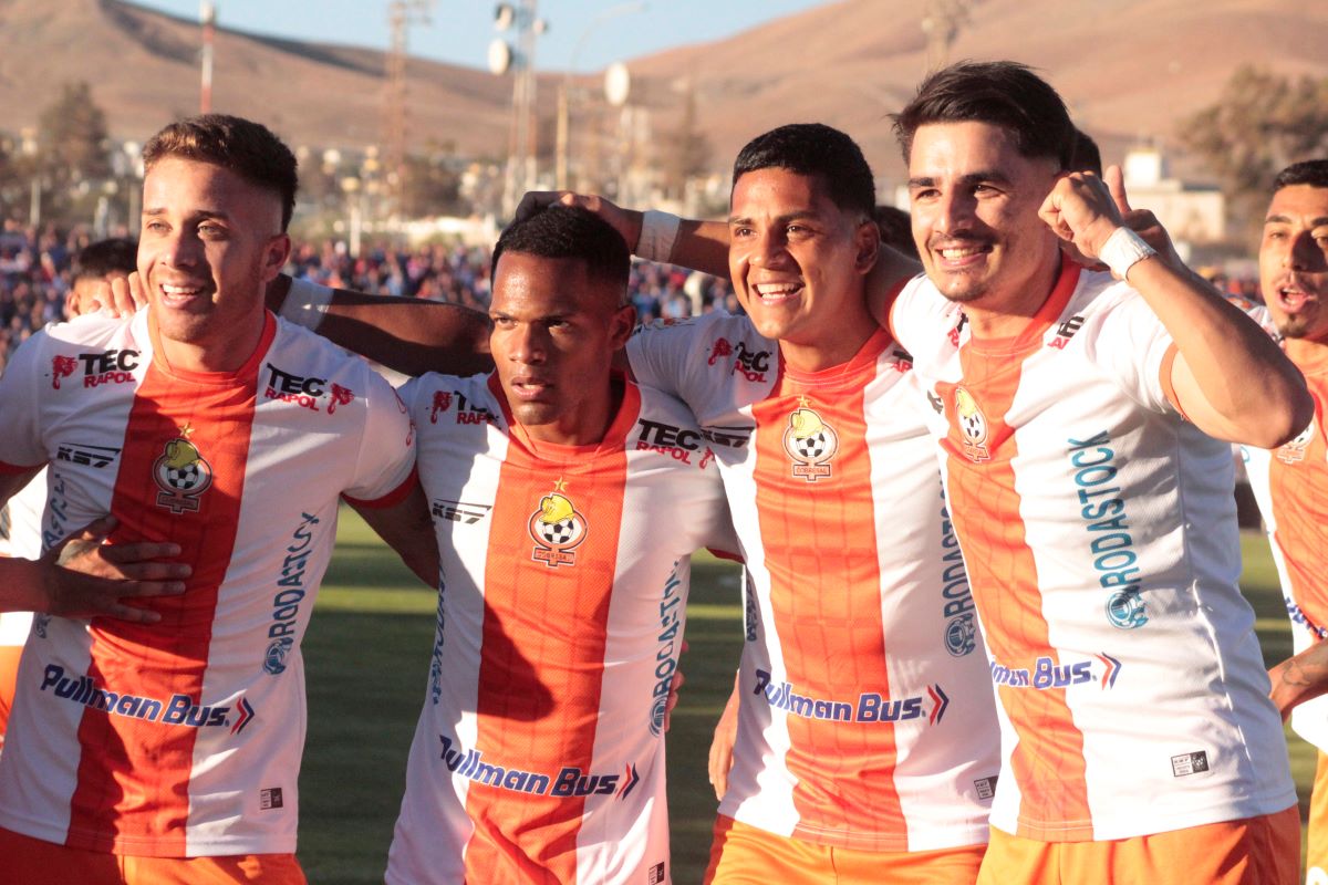 Los 2 refuerzos de Cobresal que mantuvieron con vida a los Legionarios en empate con Coquimbo Unido