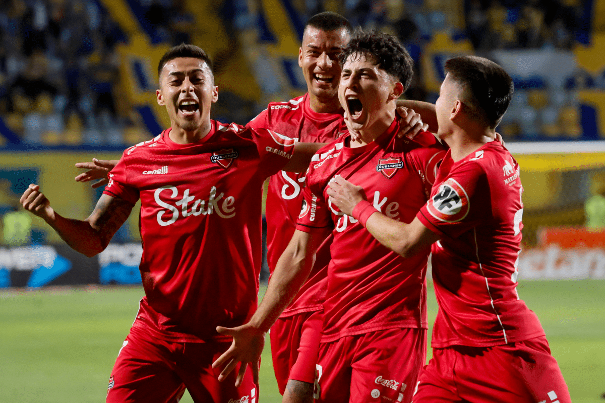Ñublense tiene un 90% decidido su destino en el mercado de fichajes mientras espera por Nicolás Núñez