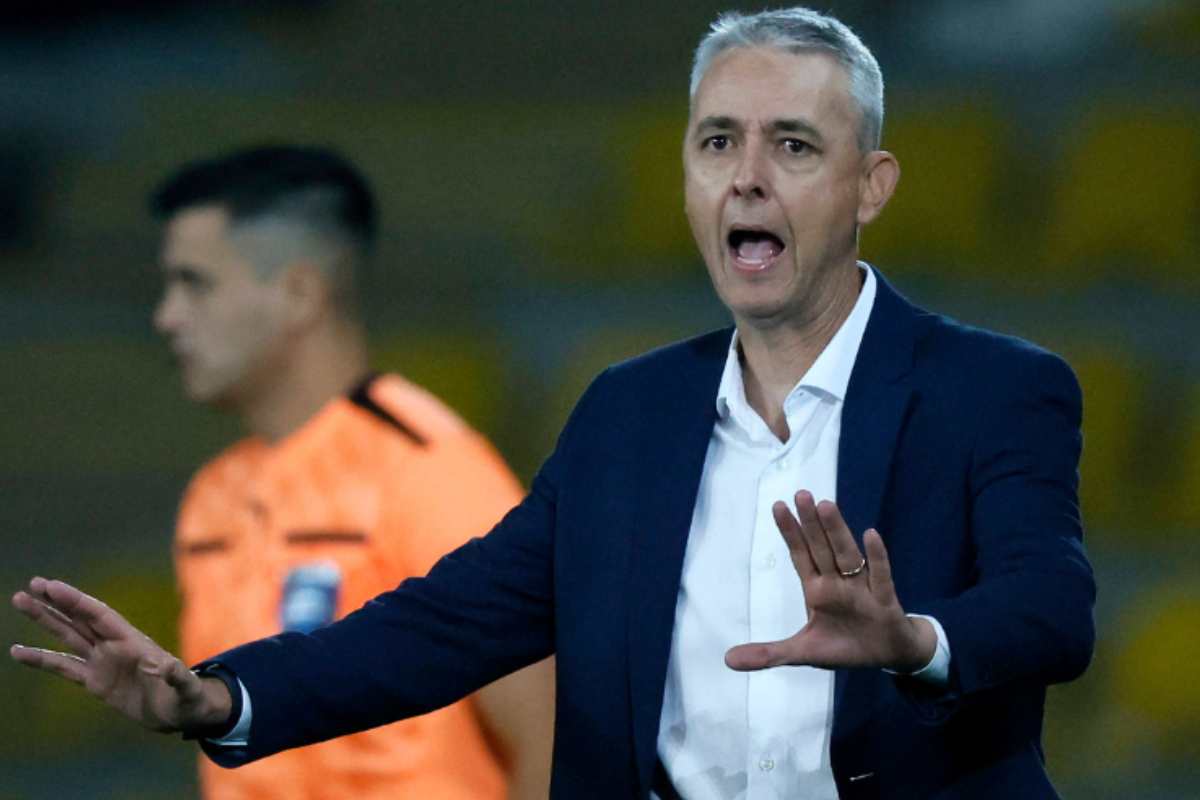 Por qué Universidad Católica se traicionó con el fichaje de Felipe Melo y el insólito motivo que sostiene a Tiago Nunes