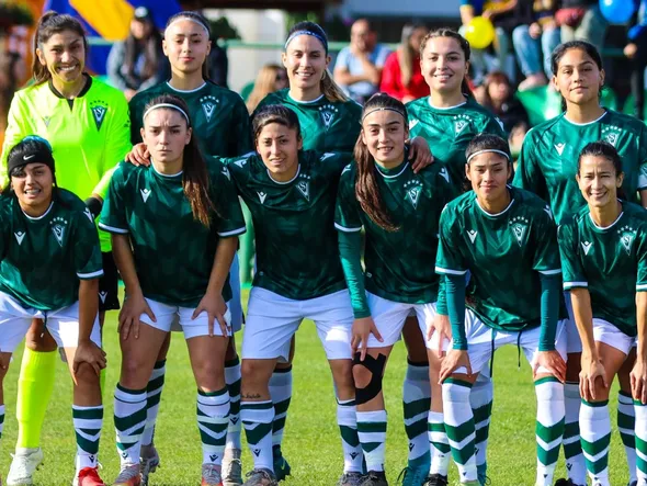 Santiago Wanderers cumplió el sueño de cinco jugadoras en el Día de la Mujer