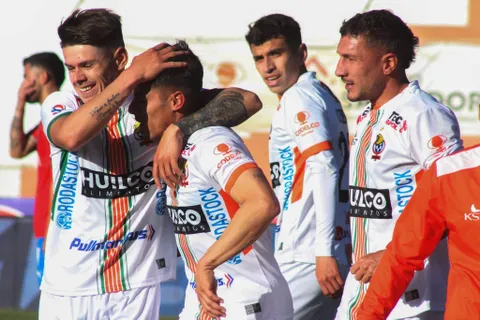 Fichajes Cobresal: Everton tiene en carpeta a este delantero de los Mineros y ya abrió negociaciones