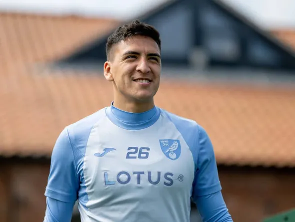 Marcelino Núñez, figura en el primer chico de la Championship entre Norwich City y Leeds