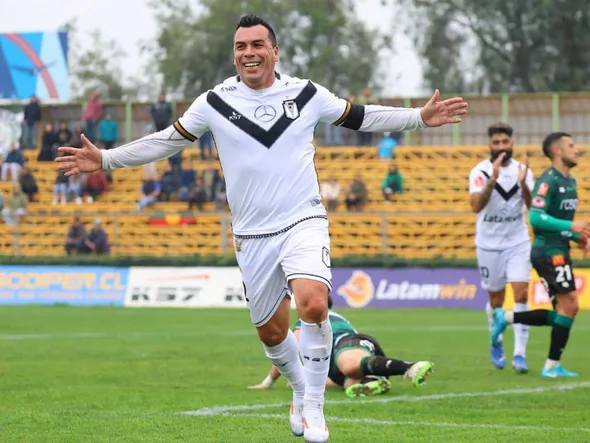 Primera B: los increíbles récords que marcó Esteban Paredes con vuelta al fútbol