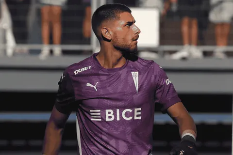 Universidad Católica le marca la cancha a Thomas Gillier: el mensaje de Felipe Correa