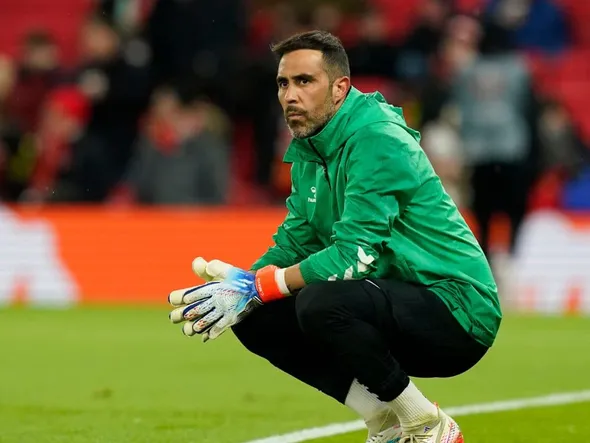 Se lamenta Claudio Bravo: su reemplazante salvó al Betis de una goleada frente a Atlético Madrid