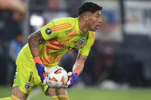 Refuerzos Colo Colo: Almirón se puso firme y le dijo que “no” al arquero con consenso para reemplazar a Brayan Cortés