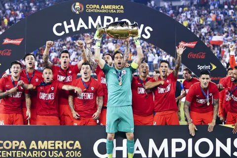 Los 5 jugadores chilenos más valiosos de la Copa América 2016