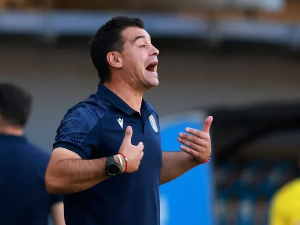 El hito de JJ Ribera que lo destaca sobre los 3 últimos entrenadores de Audax Italiano