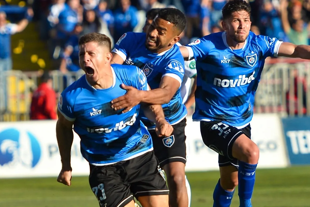 Sigue en Huachipato: se cayó el pase de un futbolista chileno al exterior