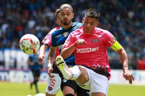 Fichajes Huachipato: los Acereros meten cuña entre Ñublense y Rafael Caroca y Jaime García se relame