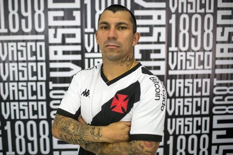 Les dijo adiós: el movimiento que confirma la llegada de Gary Medel a Boca Juniors