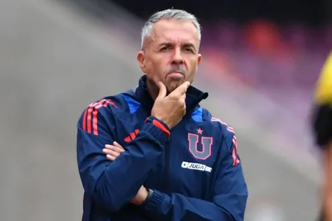 Refuerzos U de Chile: un fichaje del Bulla se desató en Copa Chile, pero Gustavo Álvarez advirtió que “terminó con lo justo”