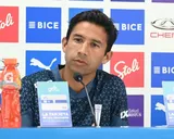 Universidad Católica ganó, pero hinchas aún piden la salida de Nicolás Núñez