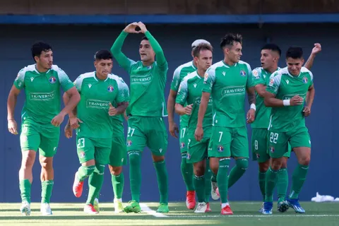 Audax Italiano sigue pujando por un refuerzo, pero tiene competencia desde Argentina