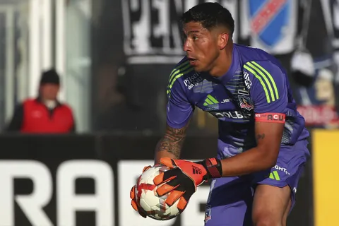 Refuerzos Colo Colo: en pleno culebrón con Keylor Navas, Brayan Cortés levanta la mano y pide atención