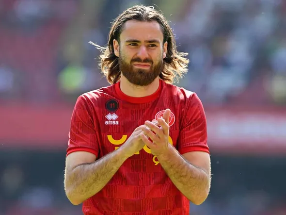 Ben Brereton entrena con Villarreal, pero estaría a un paso de volver a Inglaterra