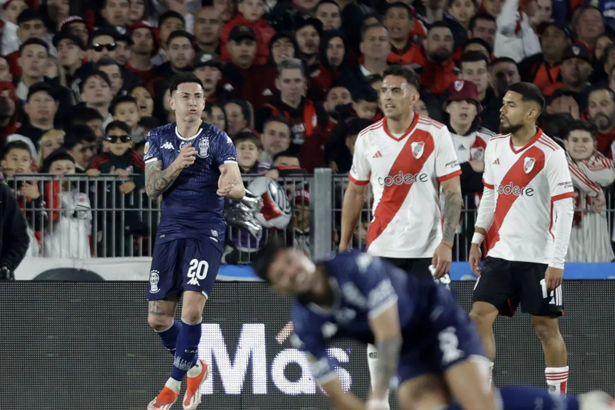 La especial dedicatoria de Rodrigo Echeverría al festejar su golazo contra River
