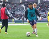 Con una mascarilla, Gabriel Suazo explicó su ausencia en el último partido de Toulouse