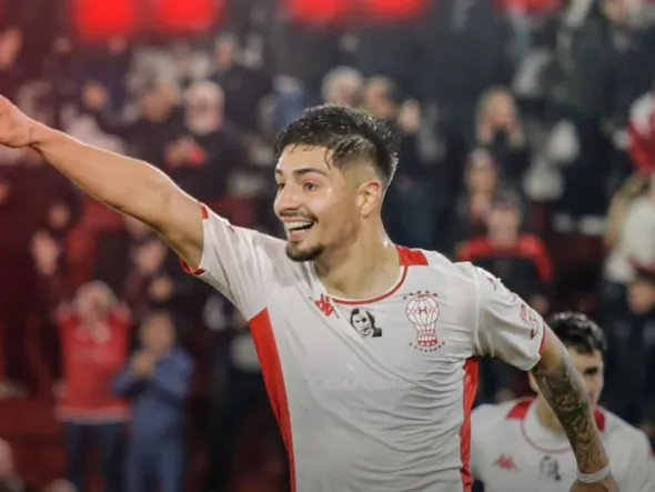 La tremenda ovación de Huracán a Williams Alarcón