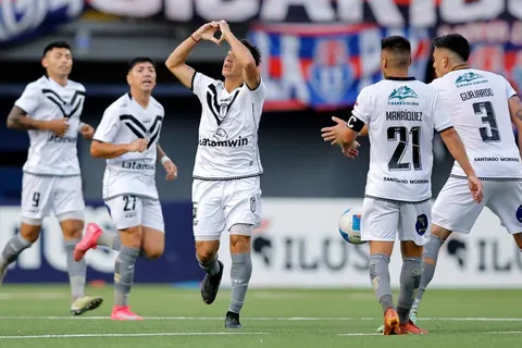 Santiago Morning busca levantar cabeza en Primera B con su nuevo refuerzo