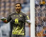 Claudio Bravo despejó las dudas sobre su continuidad en Betis