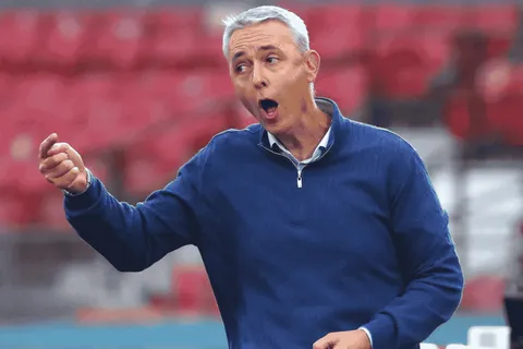 Fichajes UC: Tiago Nunes explica por qué no todos los refuerzos son titulares y habla del regreso de Valber Huerta