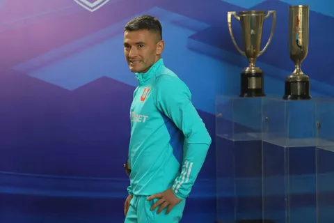 Charles Aránguiz y el peso de La U en su carrera: “La misma importancia que todos los otros”