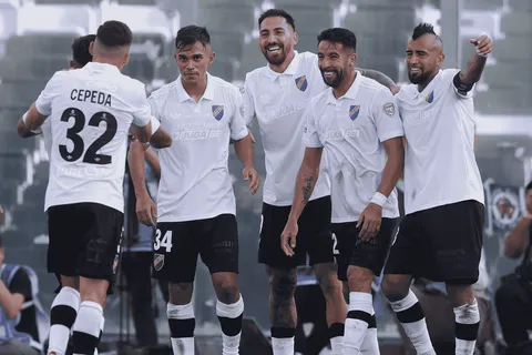 Colo Colo, en alerta: un club argentino quiere llevarse a uno de los refuerzos de Almirón