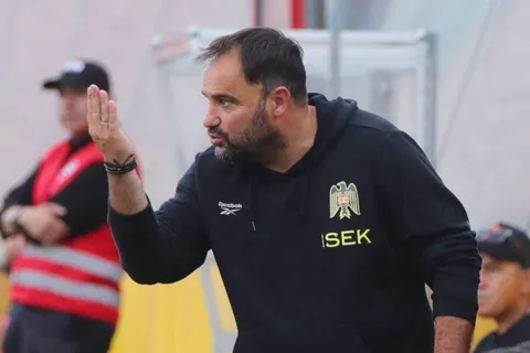 La movida de Unión Española que provocó la salida de un jugador pedido por Coto Sierra